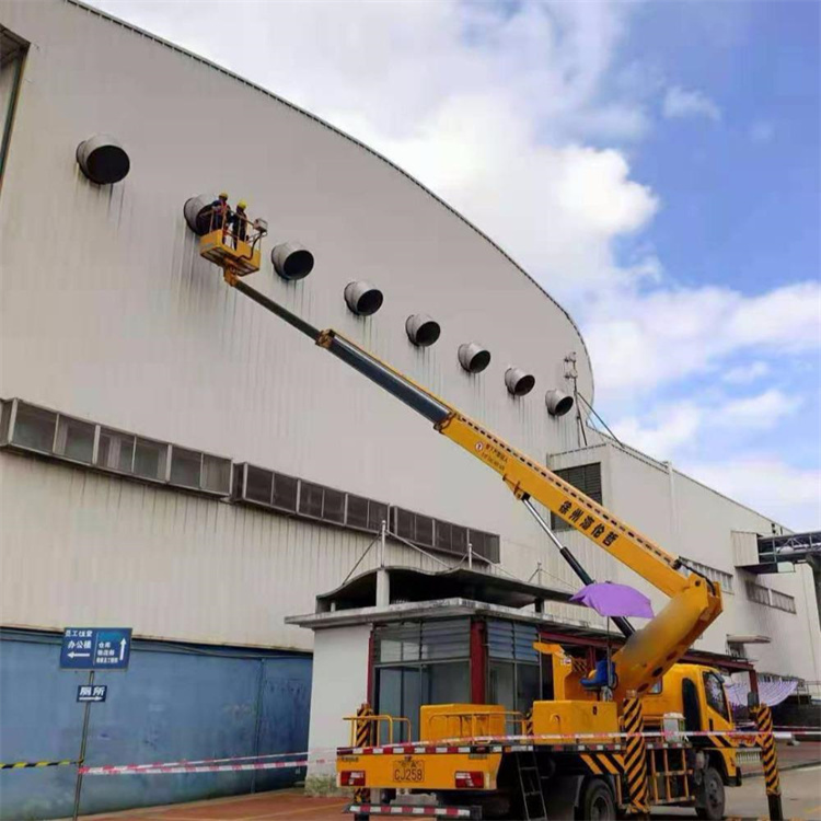 黄圃镇高空作业车出租服务：专业广告牌安装解决方案